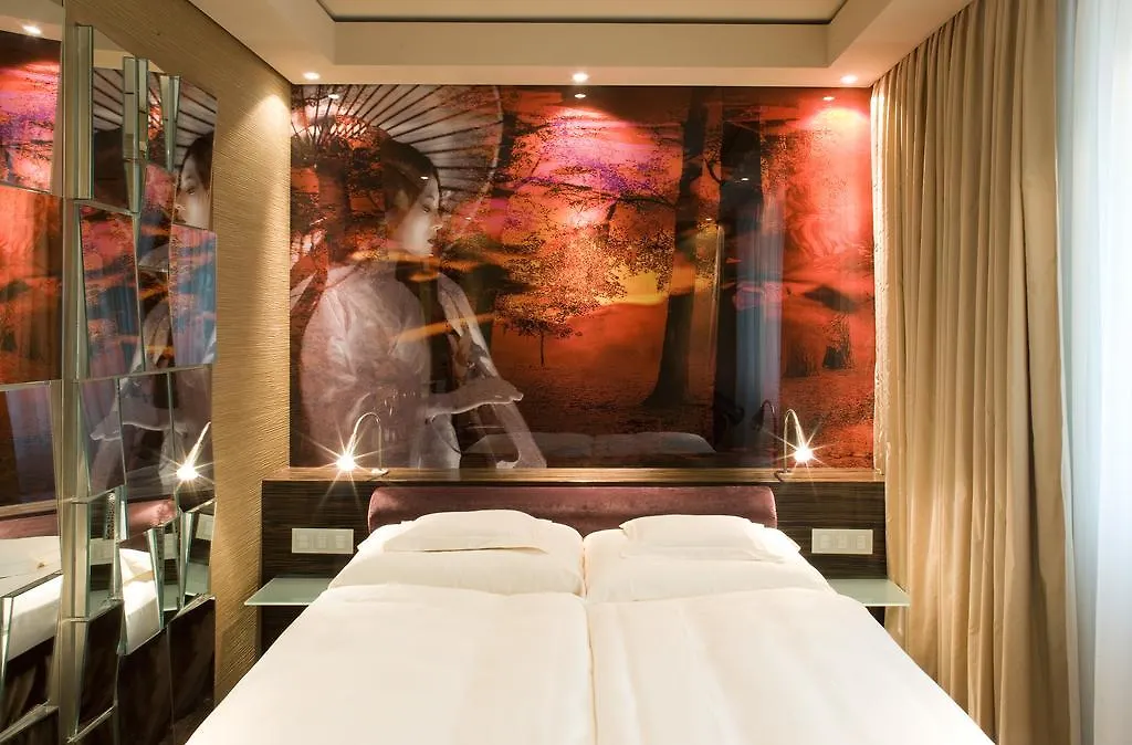 ****  Savoy Hotel Cologne Germany